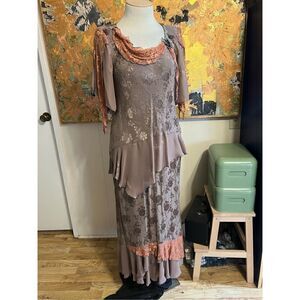 Stunning Spencer Alexis, two-piece skirt set with gorgeous lace, embellishments